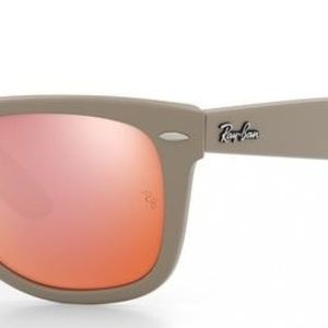 Original Wayfarer Rayban Sunglasses
